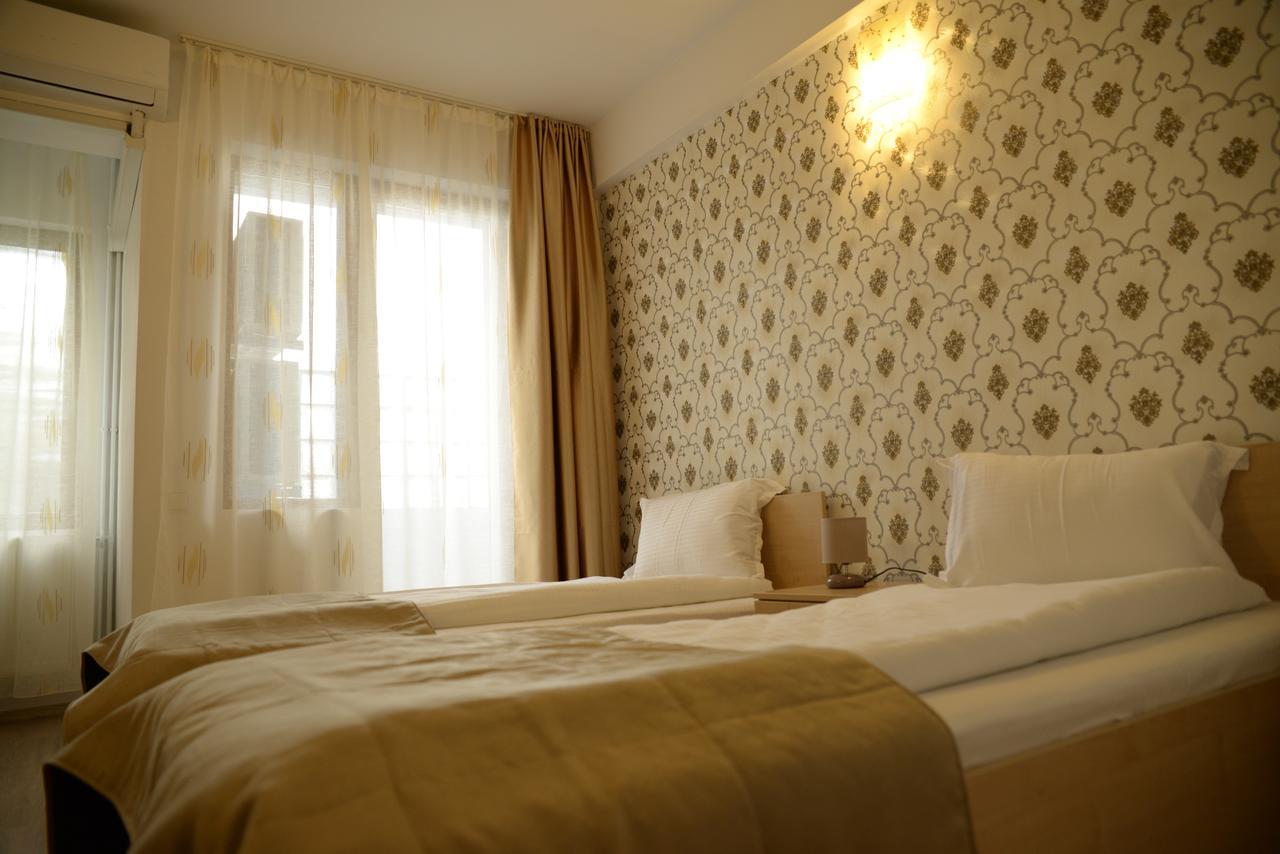 Târgu Jiu Hotel Story מראה חיצוני תמונה